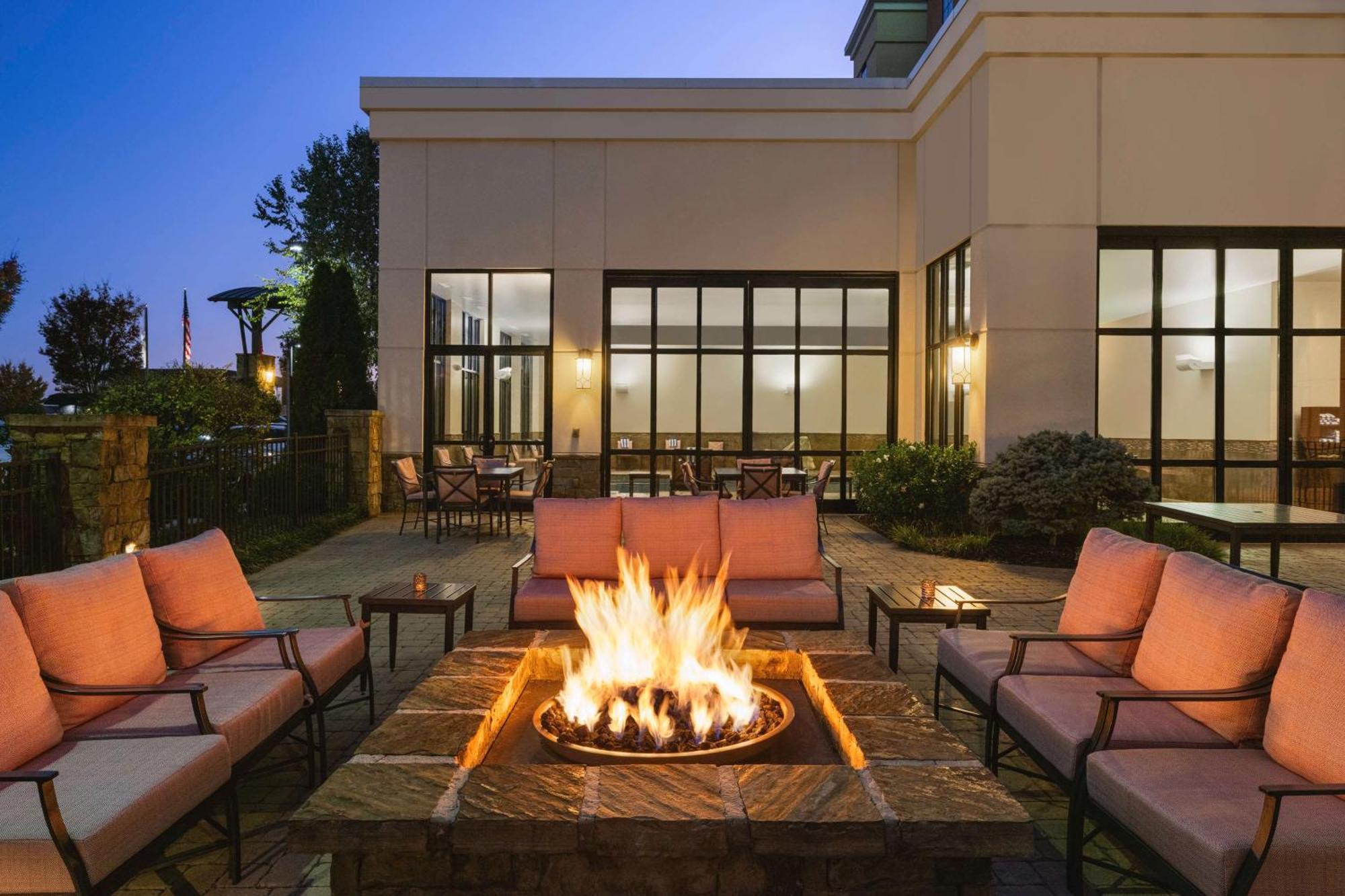 Embassy Suites Chattanooga Hamilton Place Exterior foto